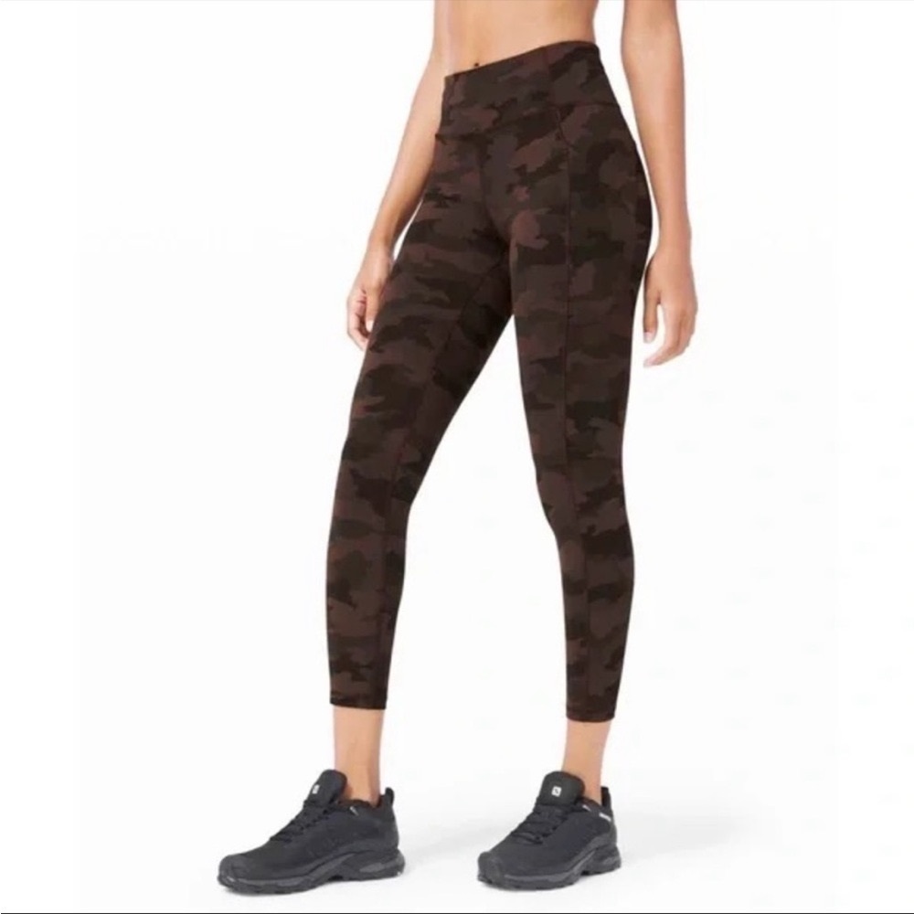 Lululemon Invigorate Tight Heritage 365 Camo Brown Earth Multi, size 4